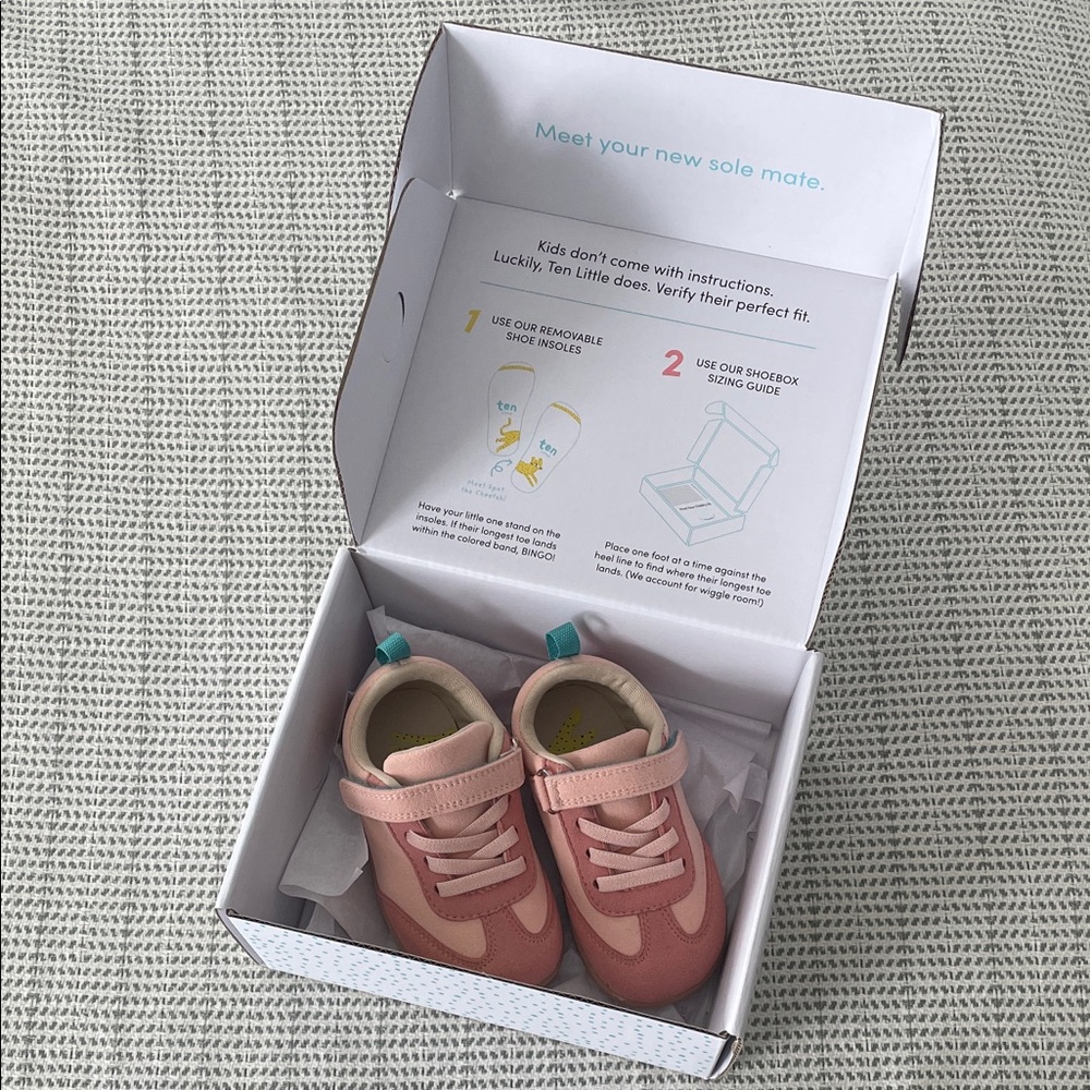 Ten Little Retro Pink Sneakers NIB - Picture 2 of 5